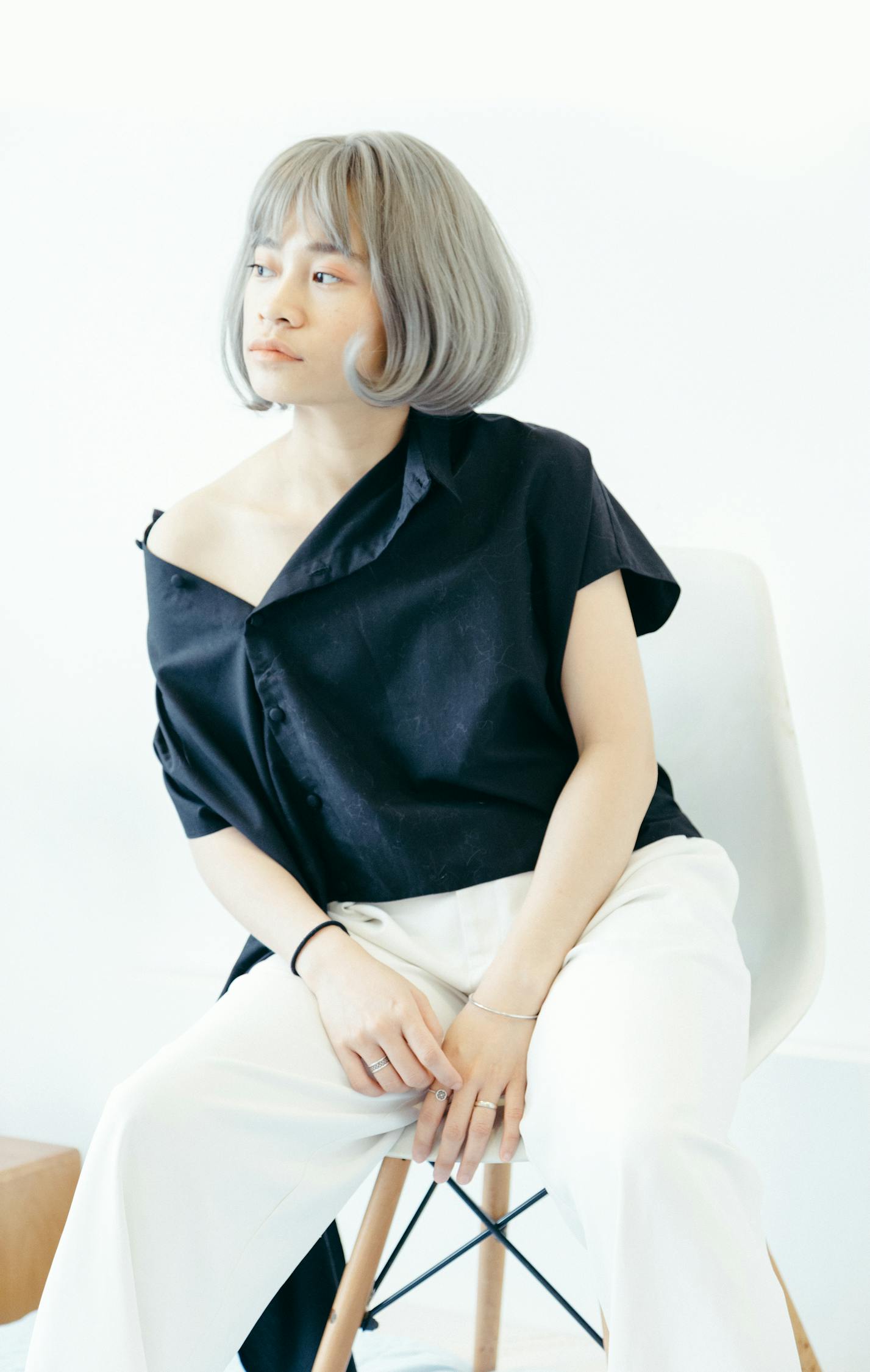 沈夢辰機場街拍，時尚魅力的完美詮釋