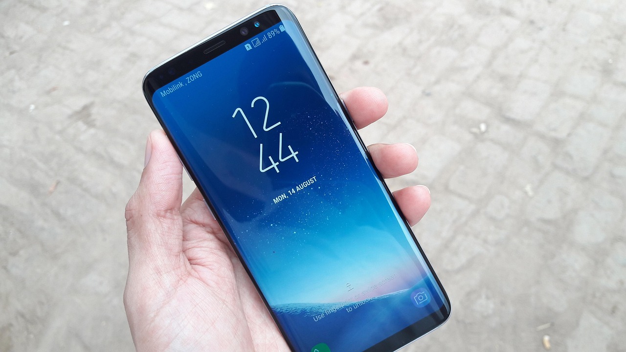 三星Galaxy S8 (SM-G9182)手機最新報價及深度解析揭秘